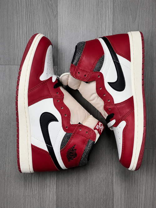 Air Jordan 1 High OG Chicago