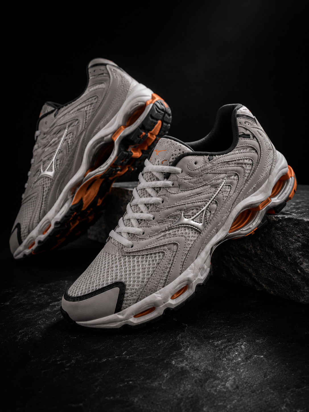 Mizuno Wave Grey Orange Premium
