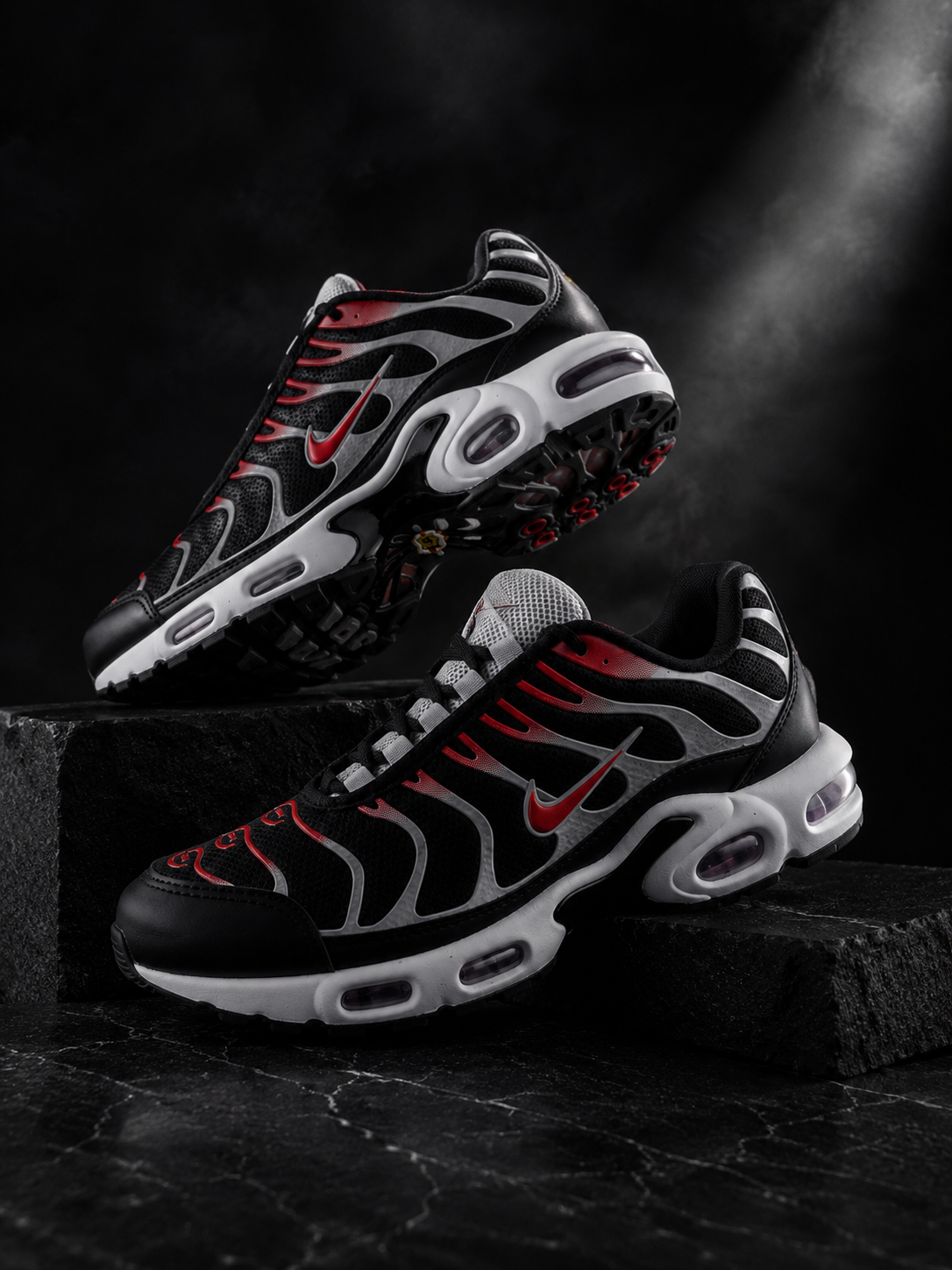Air Max Plus Black Red Premium