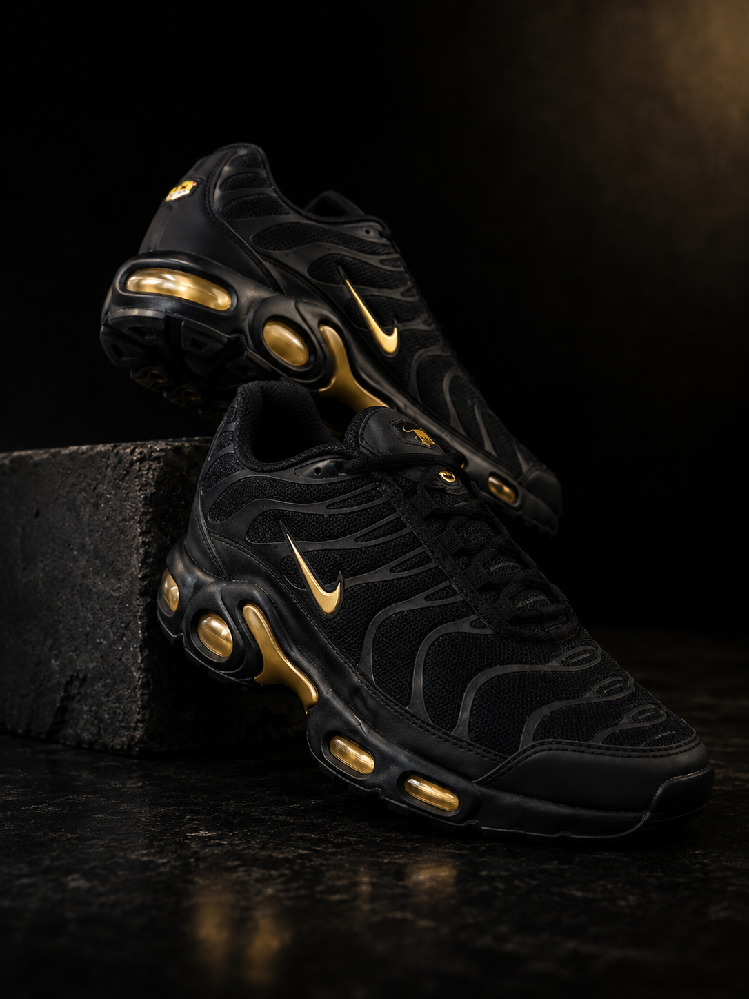 Air Max Plus Black Gold Premium
